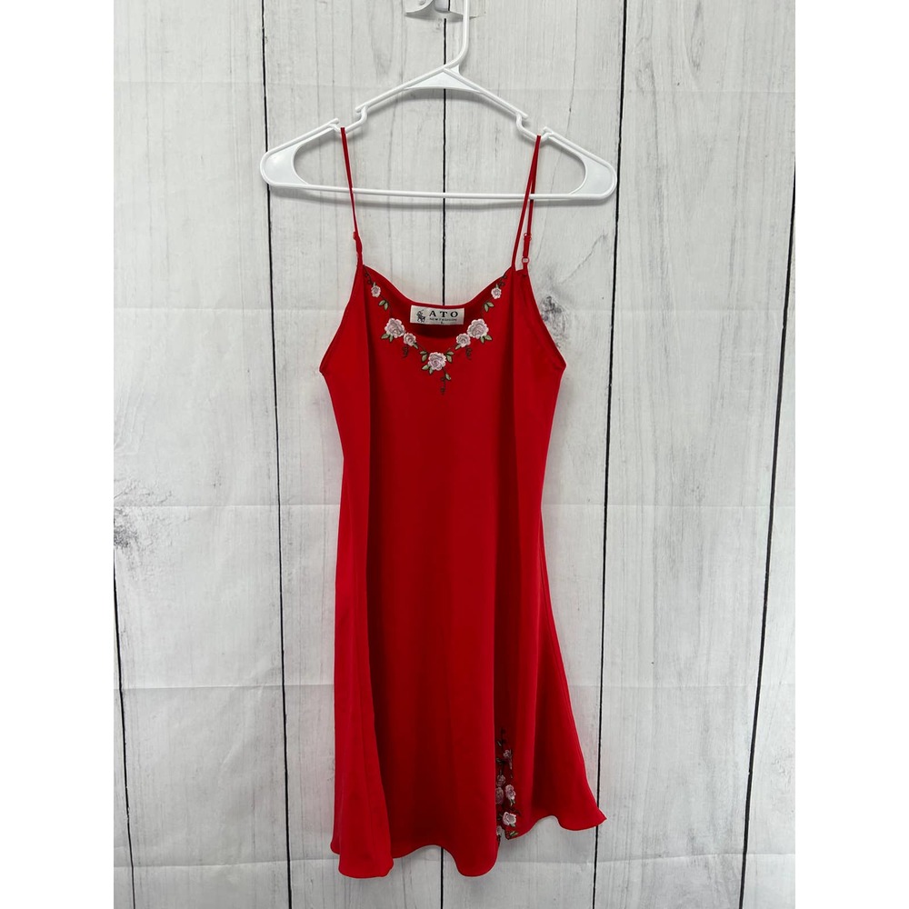ATO New Fashion Floral Embroidered Red Nightslip Like New